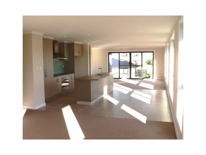5 Sarinda Close, Newnham TAS 7248