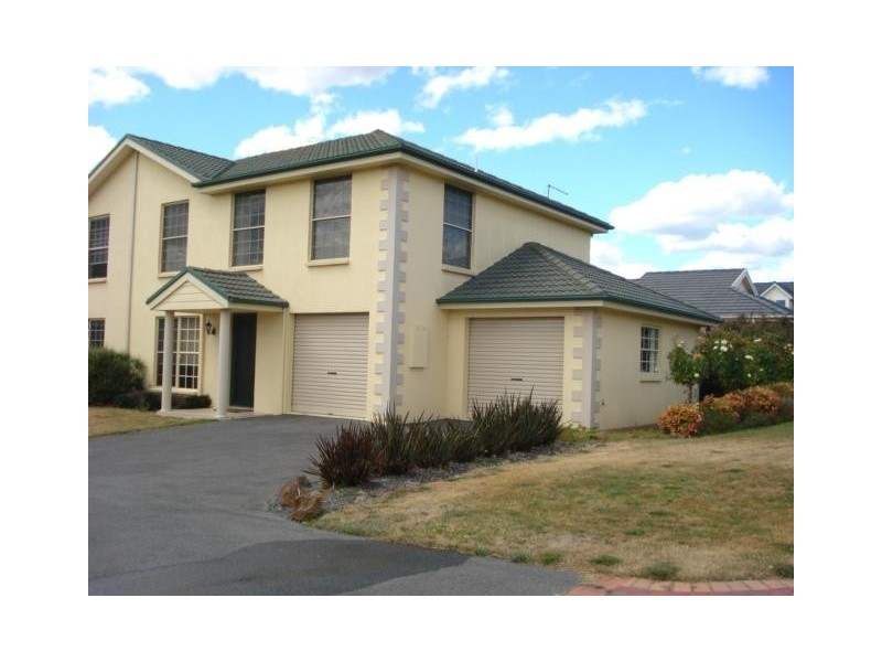1/90 Country Club Avenue, Prospect TAS 7250