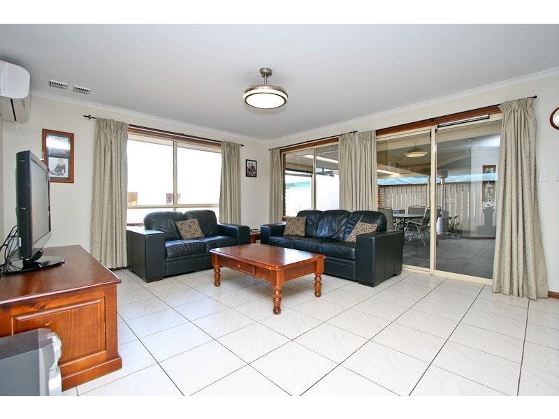 10 Lucy Drive, Munno Para West SA 5115