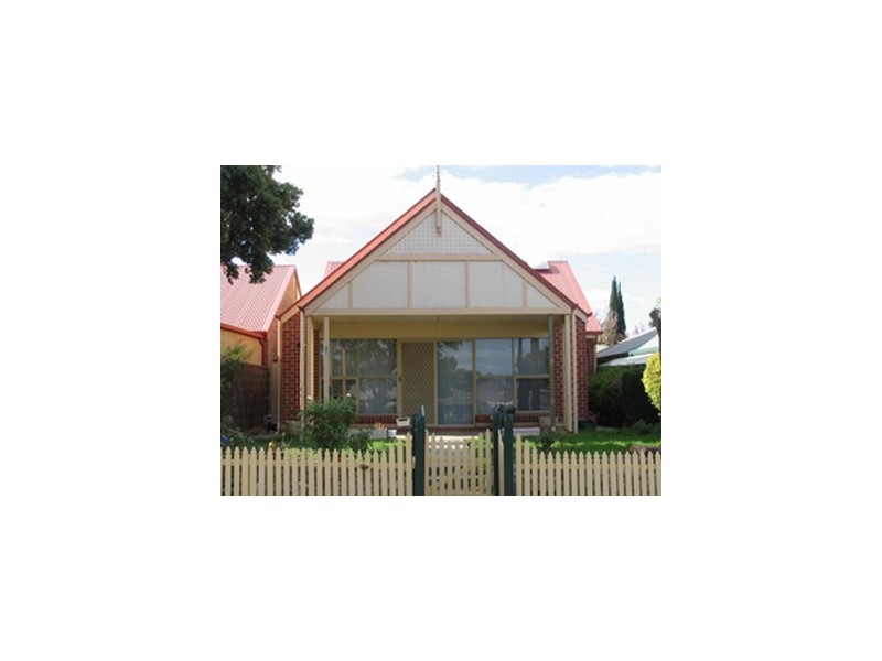 4 Hyde Park Lane, Wynn Vale SA 5127