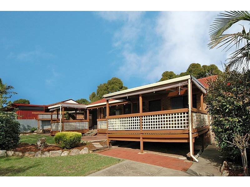 16 Maughan Avenue, Redwood Park SA 5097