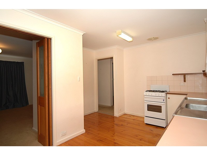 16 Maughan Avenue, Redwood Park SA 5097