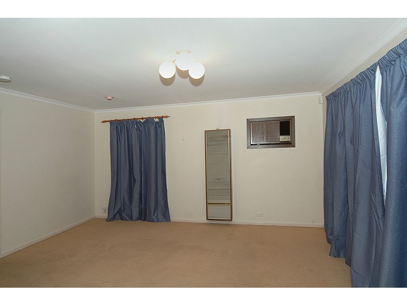 16 Maughan Avenue, Redwood Park SA 5097