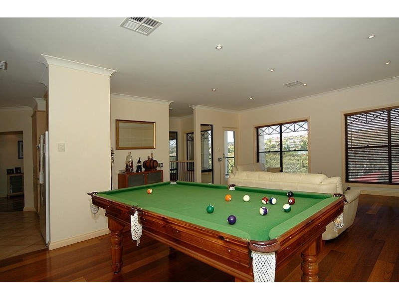 2 Kinross Court, Greenwith SA 5125