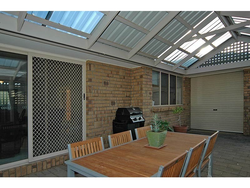 6 Lake Magenta Court, Greenwith SA 5125