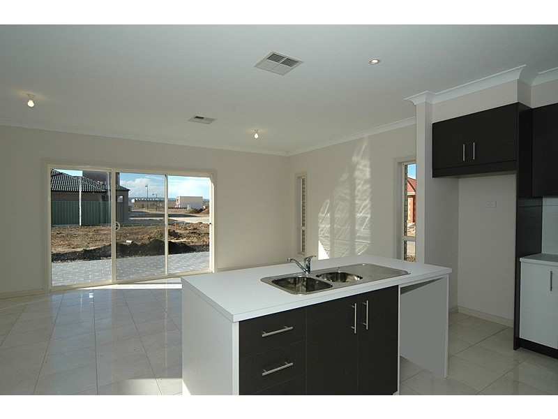 2 Wiera Street (cnr Phillipson Cct & Weira St), Mawson Lakes SA 5095