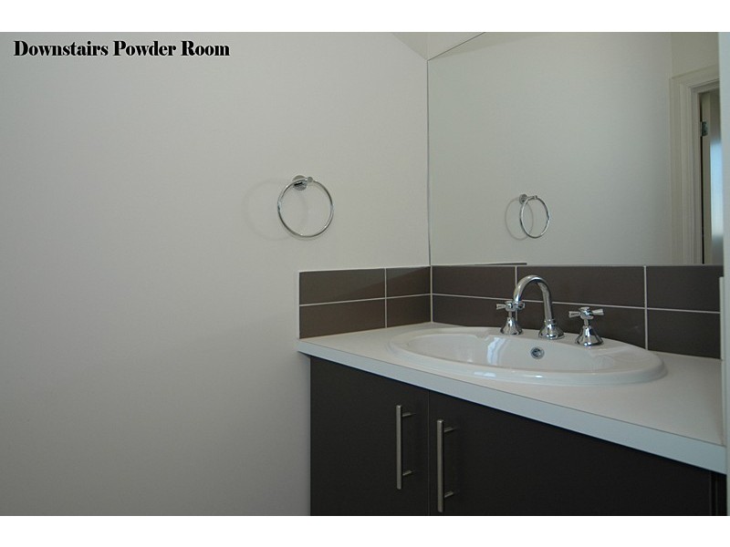 2 Wiera Street (cnr Phillipson Cct & Weira St), Mawson Lakes SA 5095