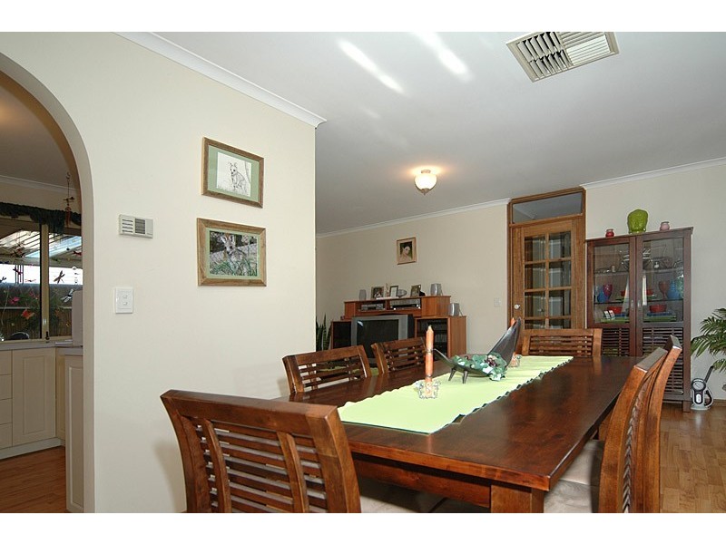 7 Lake Magenta Court, Greenwith SA 5125