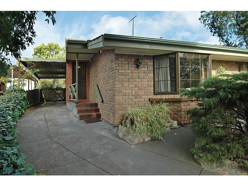 15 Heather Drive, Ridgehaven SA 5097