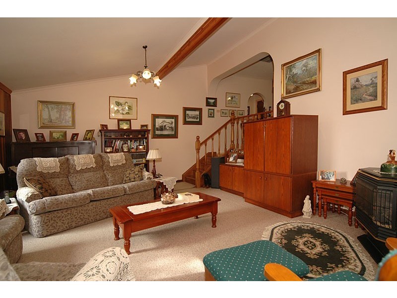 15 Heather Drive, Ridgehaven SA 5097