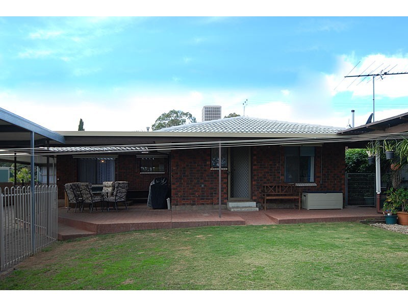 10 Malbec Avenue, Hope Valley SA 5090