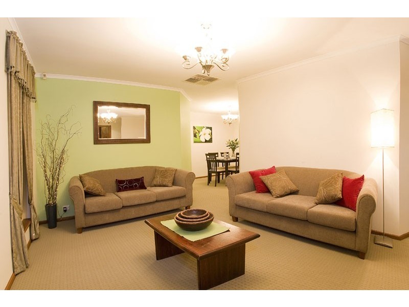 13 Verdant Court, Wynn Vale SA 5127