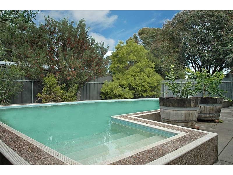 12 Perth Avenue, Valley View SA 5093