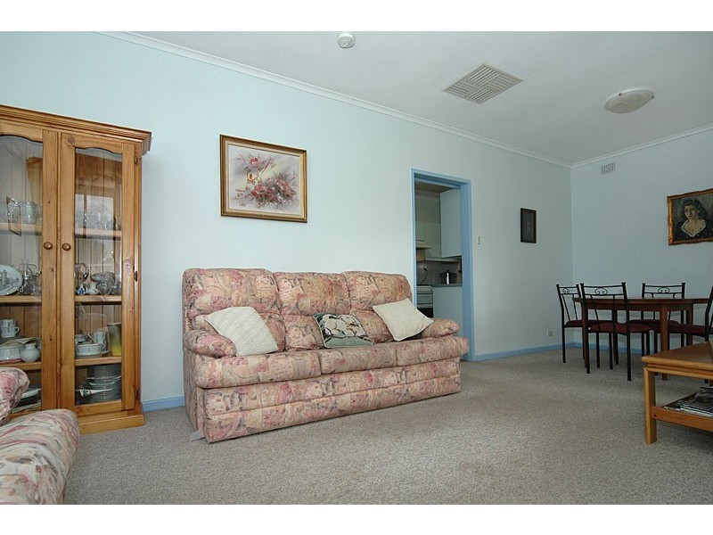 12 Perth Avenue, Valley View SA 5093