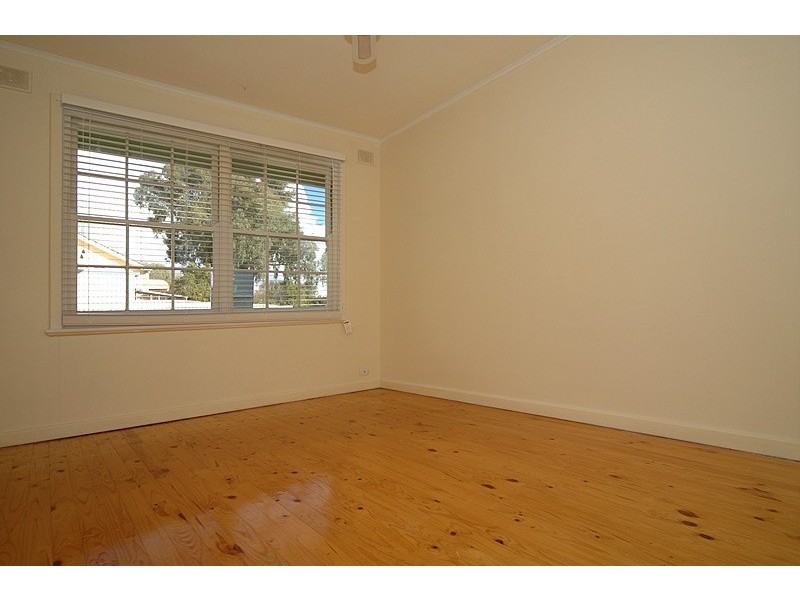 8 Grant Avenue, Ridgehaven SA 5097