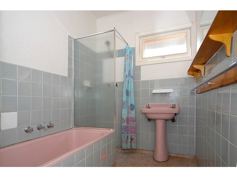 8 Grant Avenue, Ridgehaven SA 5097