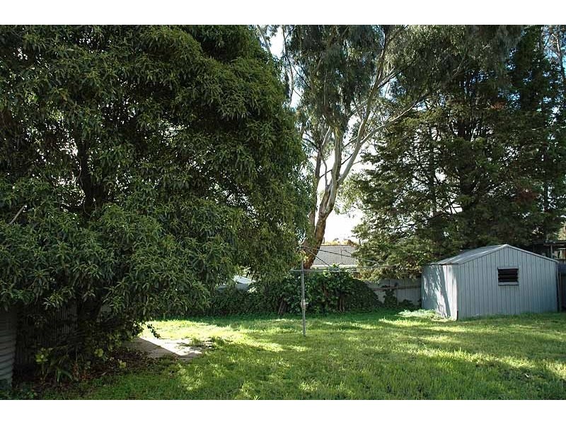 8 Grant Avenue, Ridgehaven SA 5097