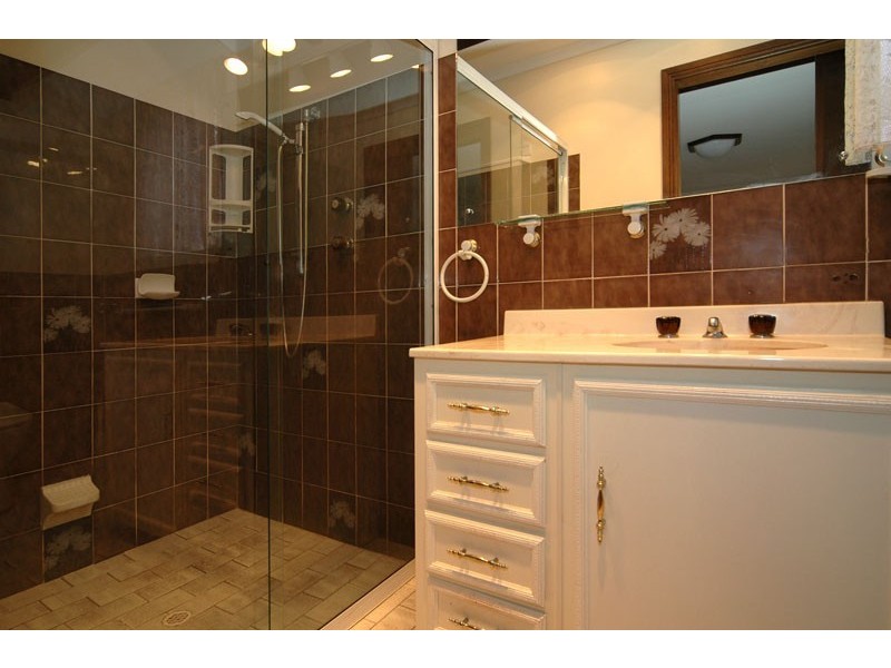 13 Immanuel Drive, Salisbury Heights SA 5109