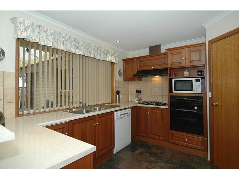 28 Thornton Drive, Greenwith SA 5125
