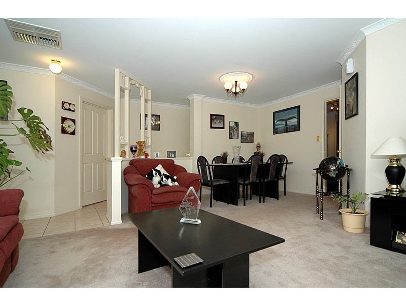 21 Lake Maurice Place, Greenwith SA 5125