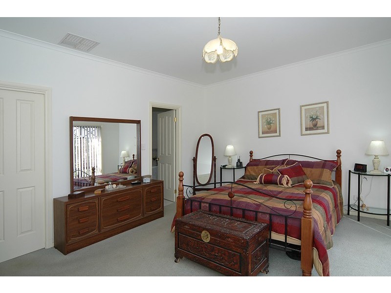 2 Bernacchi Court, Greenwith SA 5125