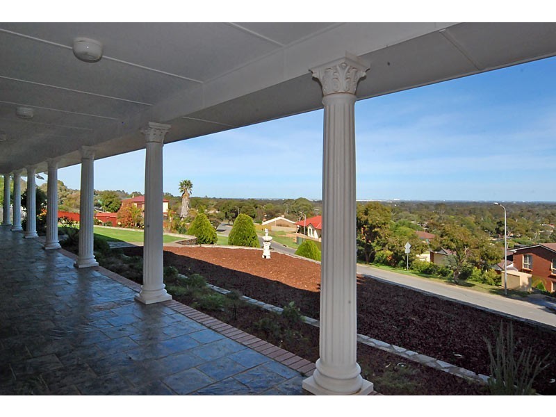 60 Coomurra Drive, Salisbury Heights SA 5109