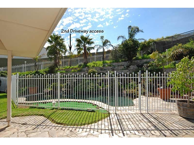 60 Coomurra Drive, Salisbury Heights SA 5109