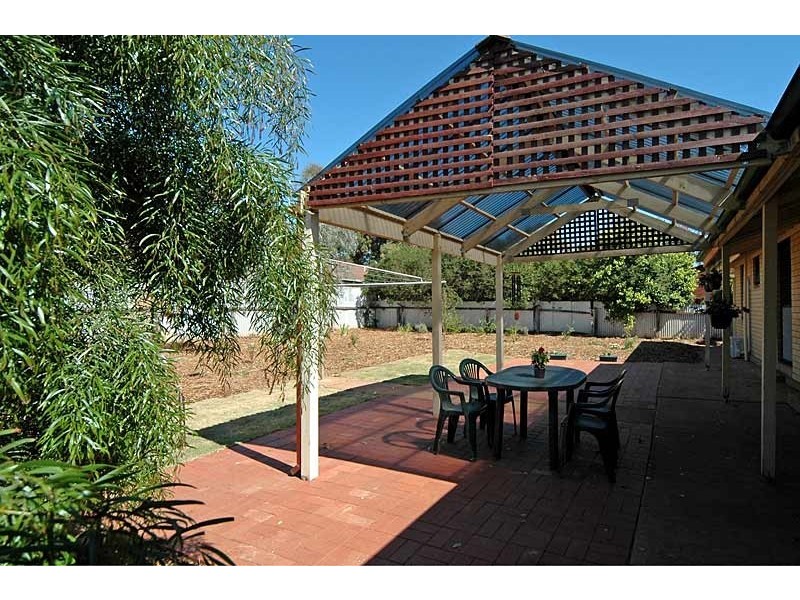 18 Alawoona Road, Munno Para SA 5115