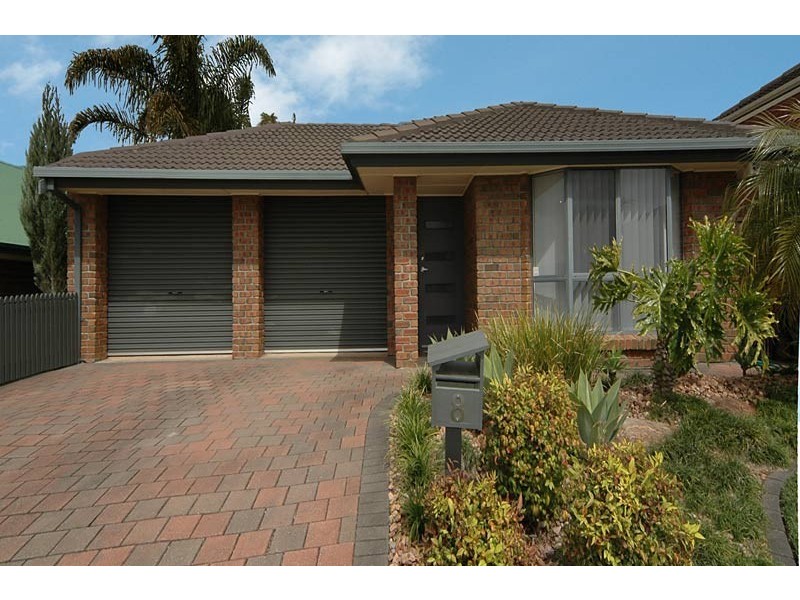 8 Gilchrist Close, Greenwith SA 5125