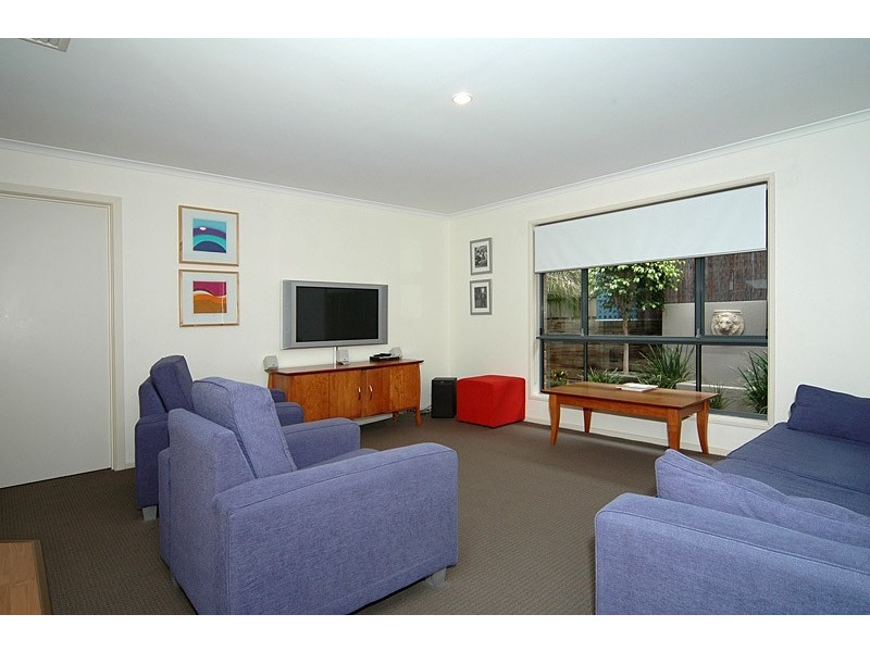 8 Gilchrist Close, Greenwith SA 5125