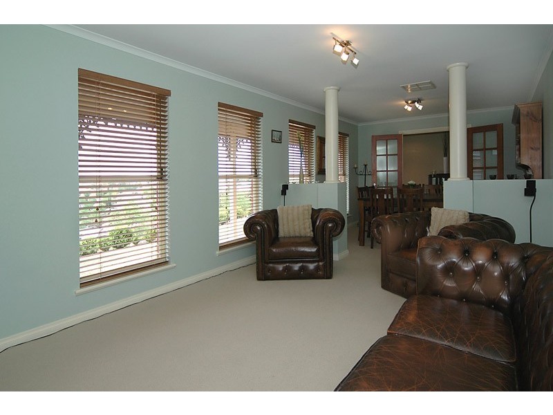 9 Chapel Hill Road, Greenwith SA 5125