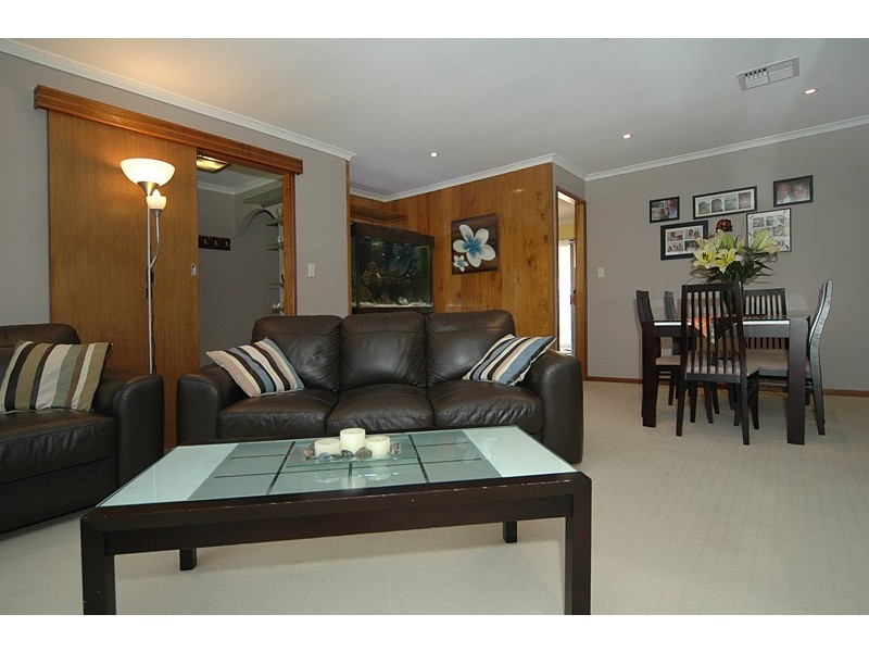 28 Allchurch Avenue, Redwood Park SA 5097