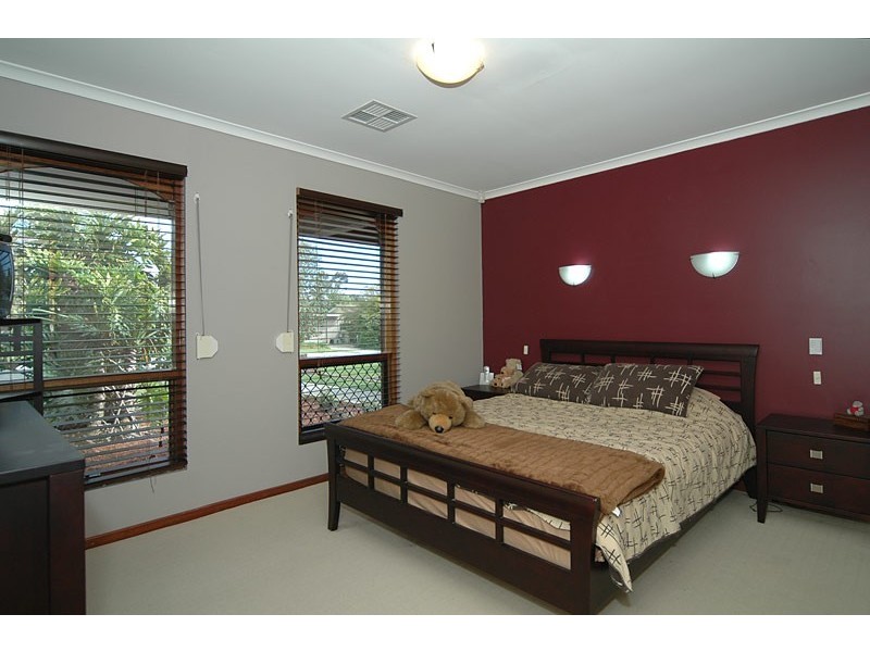 28 Allchurch Avenue, Redwood Park SA 5097