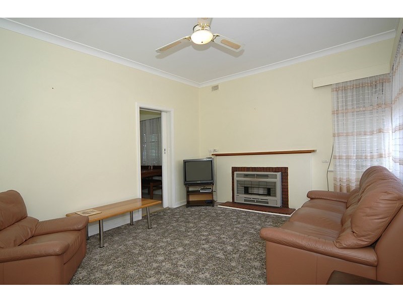 5 Chaucer Street, Clearview SA 5085