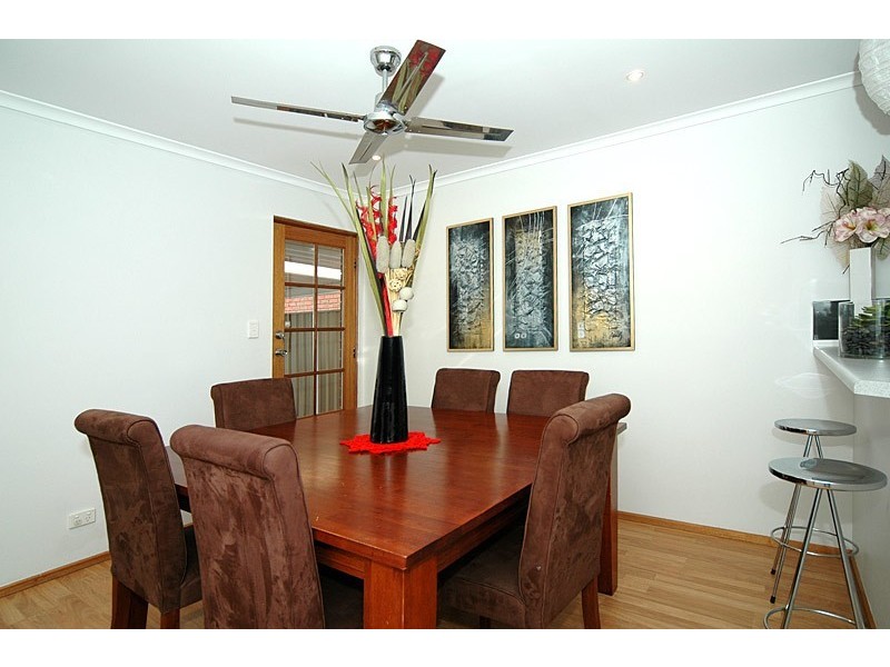 33 Lynton Avenue, Gilles Plains SA 5086