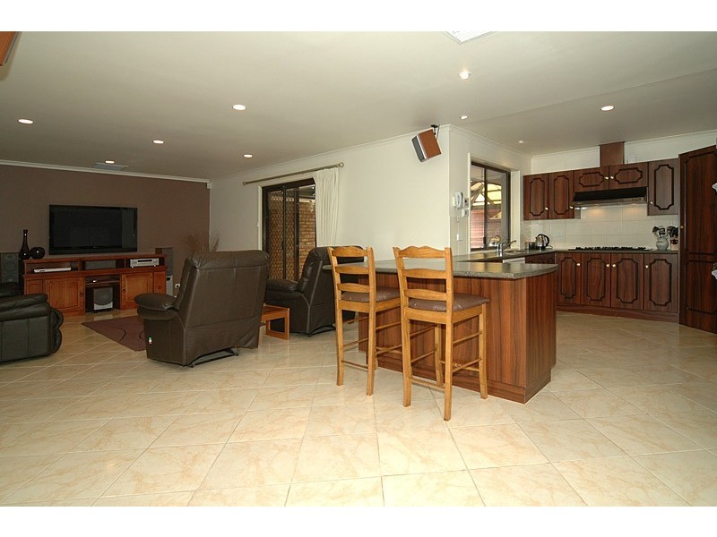 9 Raven Court, Wynn Vale SA 5127