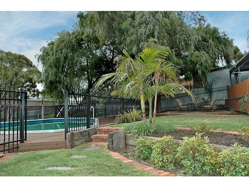10 Grevillea Drive, Banksia Park SA 5091