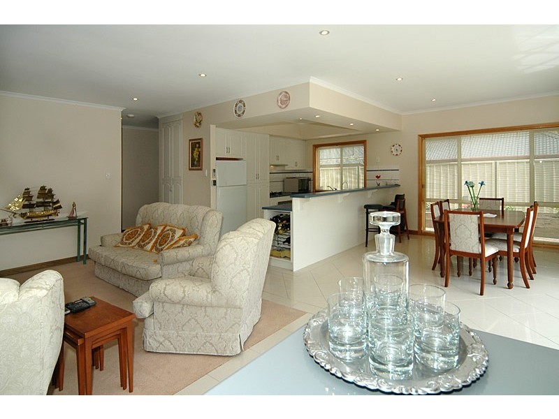 8 Dublin Place, Golden Grove SA 5125