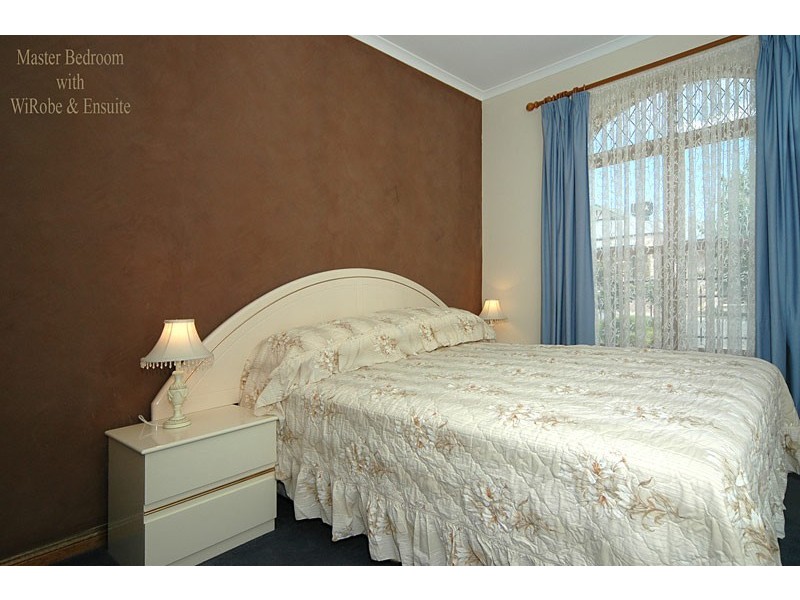 8 Dublin Place, Golden Grove SA 5125