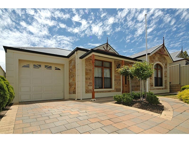 8 Dublin Place, Golden Grove SA 5125