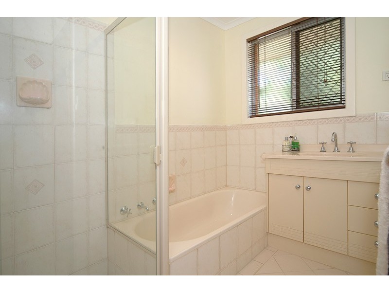 9 Maughan Avenue, Redwood Park SA 5097