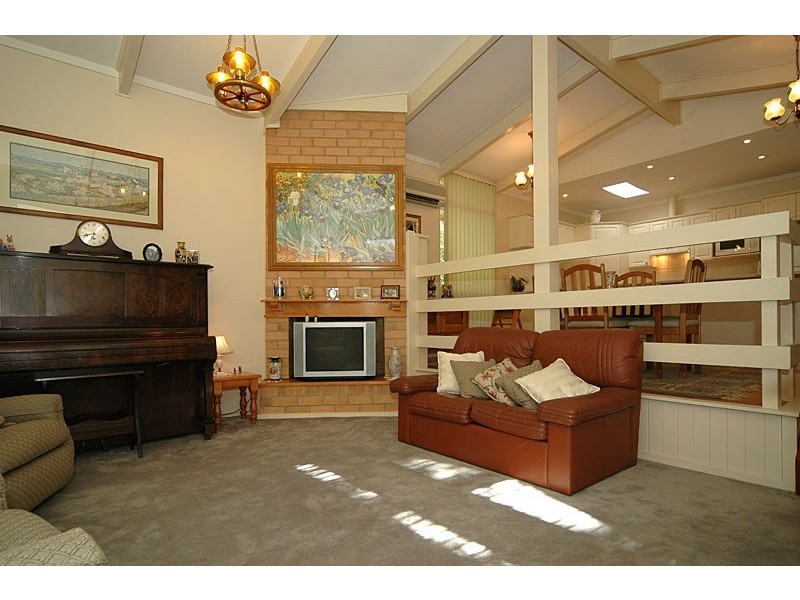 50 Down Drive, Valley View SA 5093