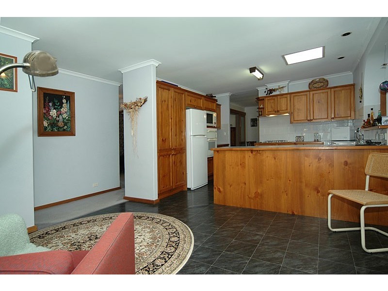 9 Lugarno Street, Redwood Park SA 5097