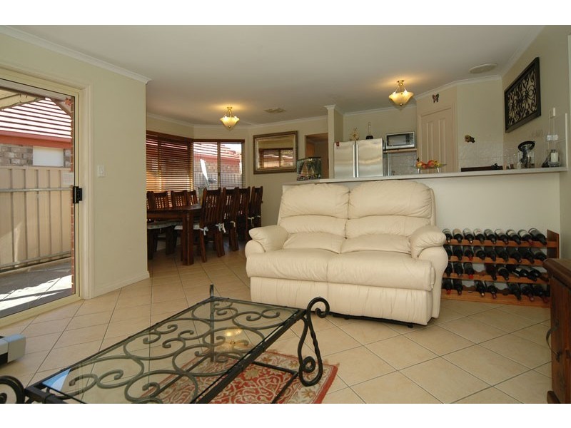 14 Petworth Parade, Greenwith SA 5125