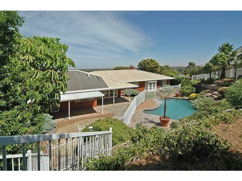 60 Coomurra Drive, Salisbury Heights SA 5109
