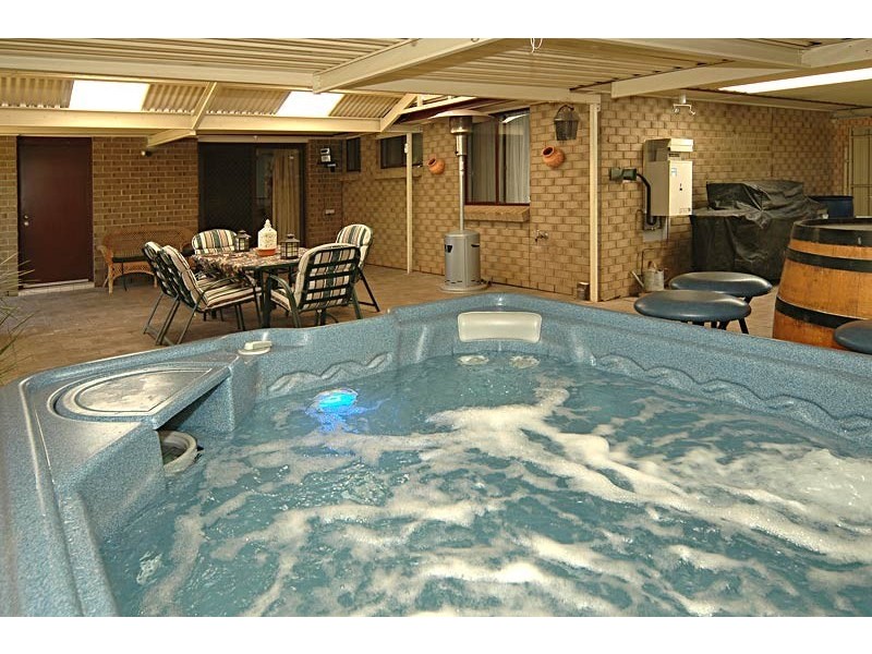 34 Pauline Drive, Surrey Downs SA 5126