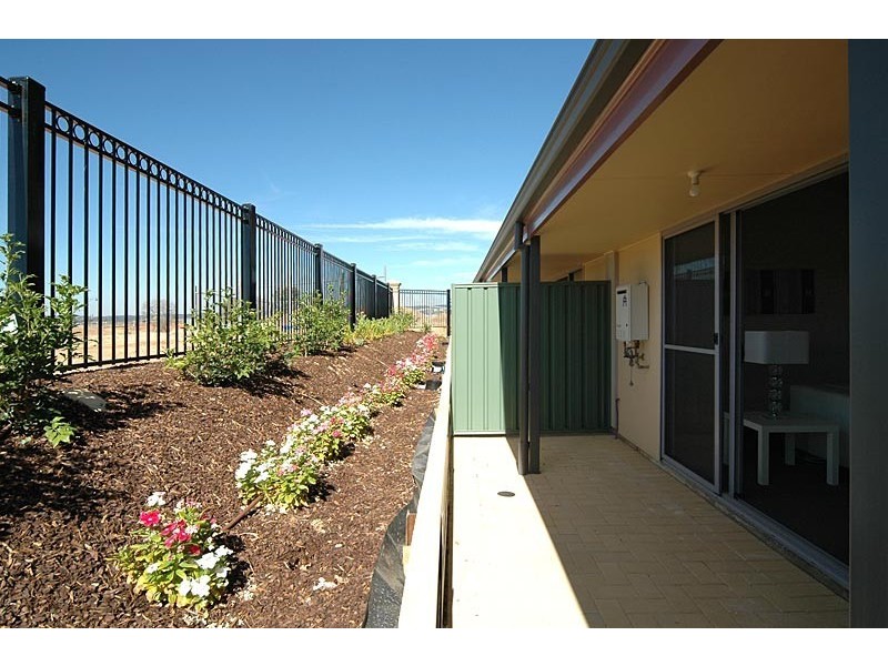 1-4/20-22 Philipson Circuit, Mawson Lakes SA 5095