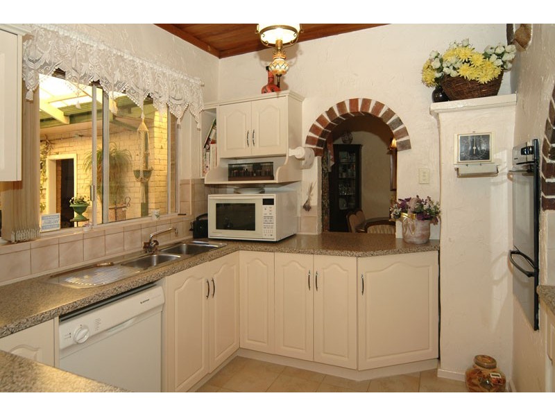 5 Birkdale Close, Fairview Park SA 5126