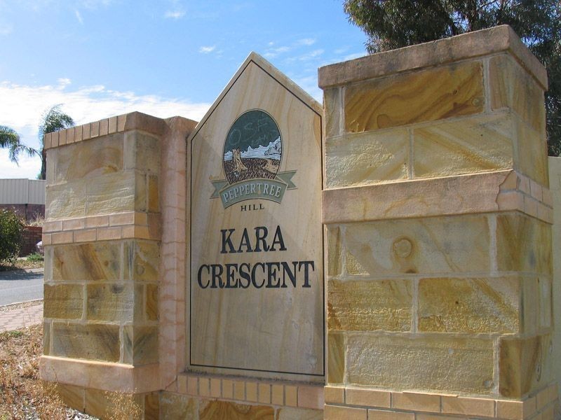 64 Kara Crescent, Gulfview Heights SA 5096