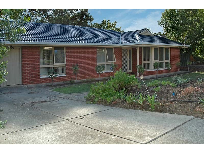 10 Mannara Road, Fairview Park SA 5126
